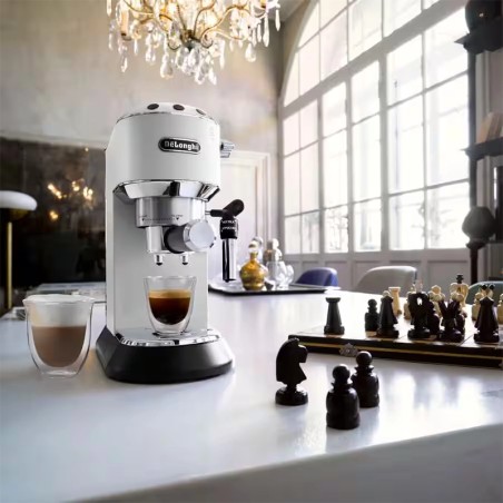 Machine à Café Delonghi EC685.W